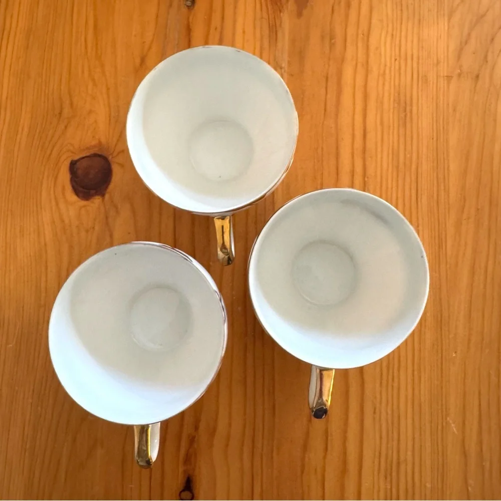 Vintage Yamaka Tea Cup with Gold Swirl Accents Japan Set of 3